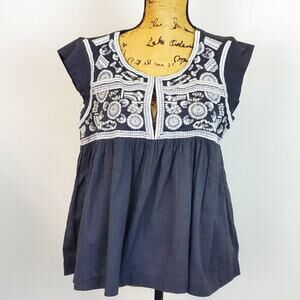 Lucky Brand Embroidered Flutter Sleeve Top sz M